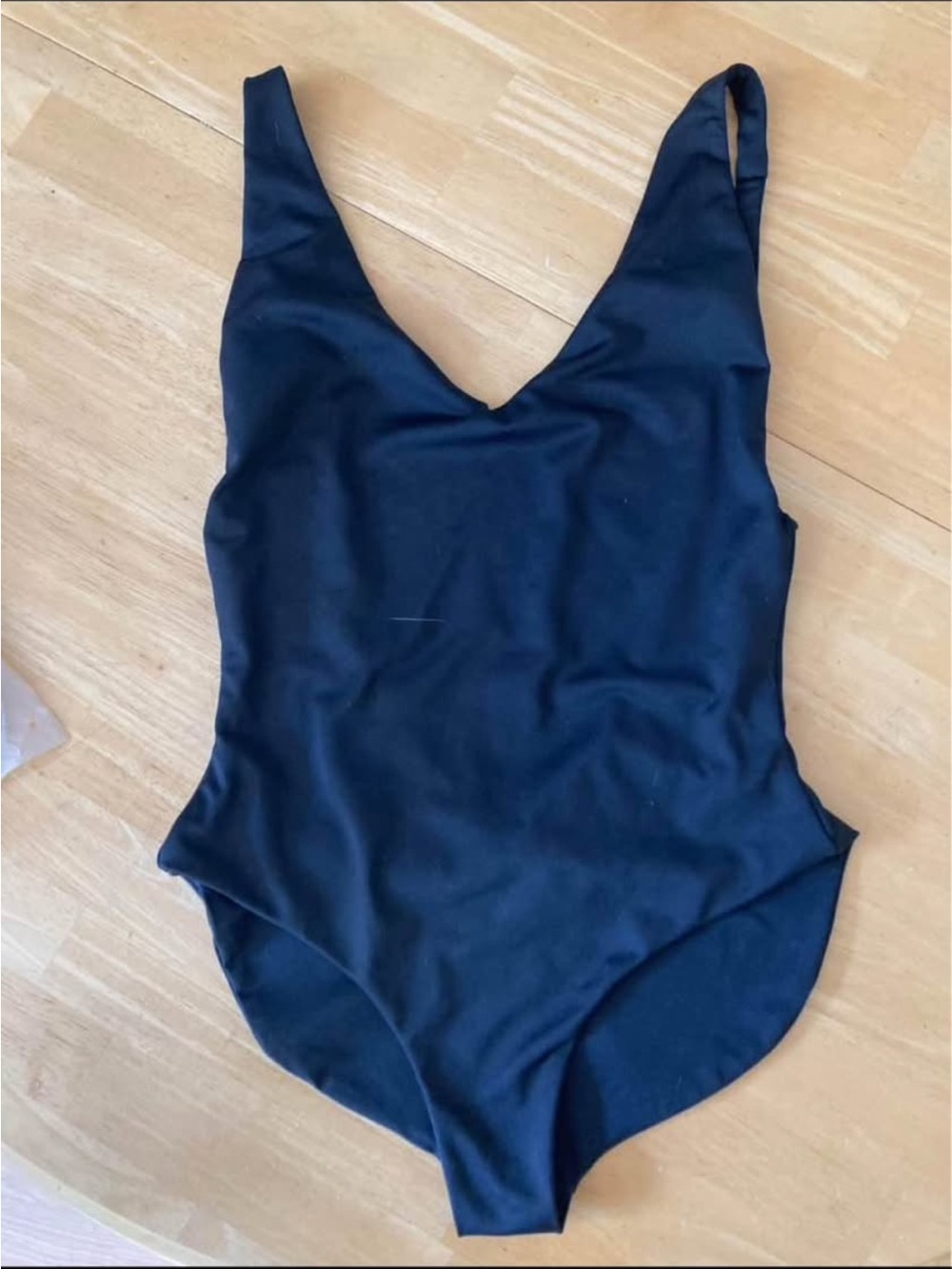 Londre Minimalist One Piece Black Swimsuit